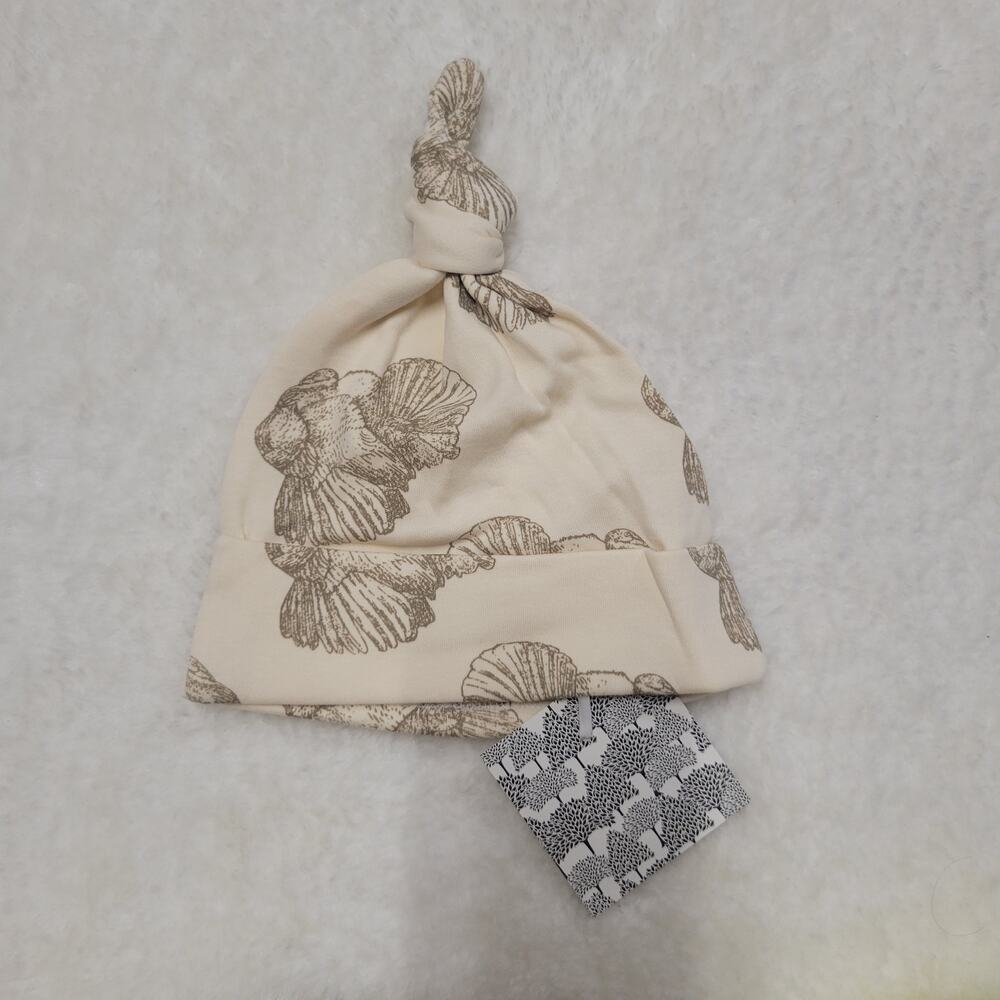 Kate Quinn Turkey Knot Hat 3-6M